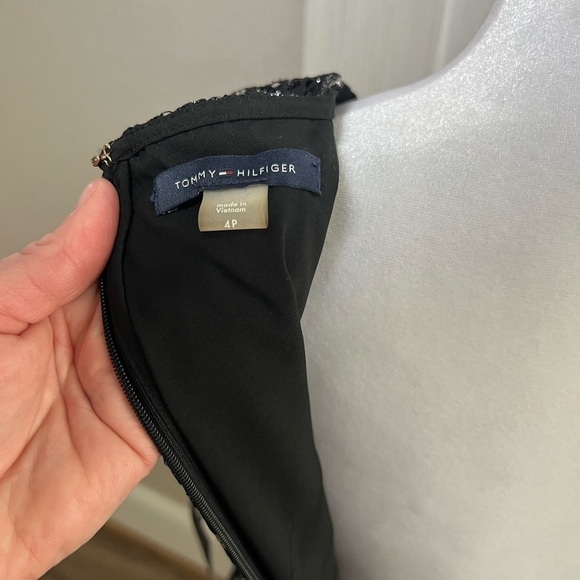 Women's NWT Tommy Hilfiger black dress - Picture 8 of 11